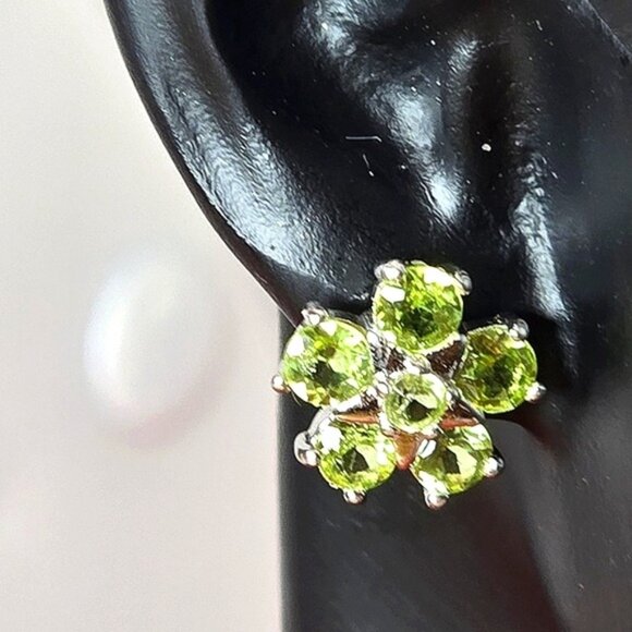 925 Sterling Silver Ring 6.75, Earrings, Pendant with Natural Peridot Gem - Picture 8 of 14